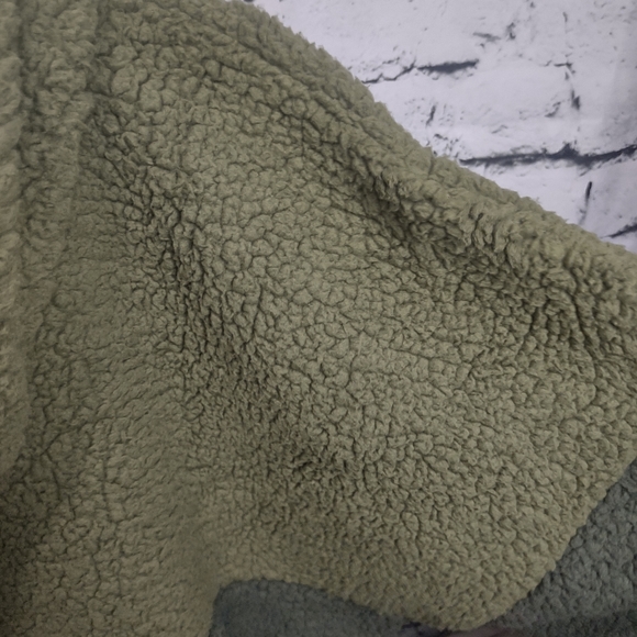 Victoria's Secret PINK Sherpa Hooded Pullover - Picture 8 of 14